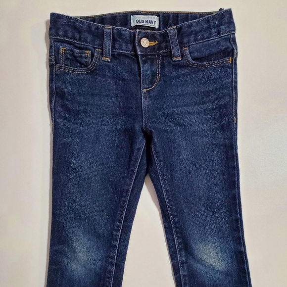 Little Girl's Size 6 Regular Old Navy Jeans - Picture 1 of 3